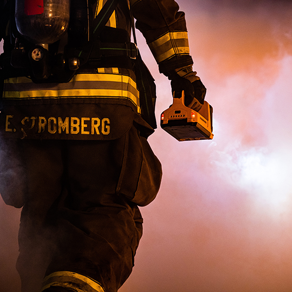 Pelican 9050 Flashlight - Image 14