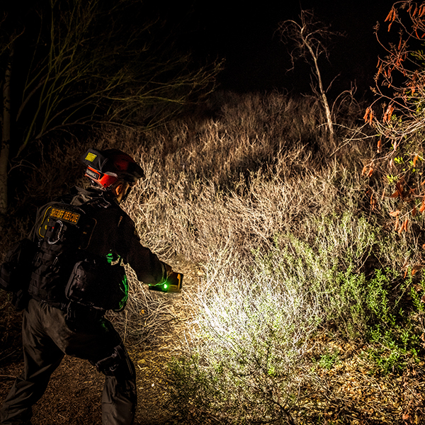 Pelican 9050 Flashlight - Image 15